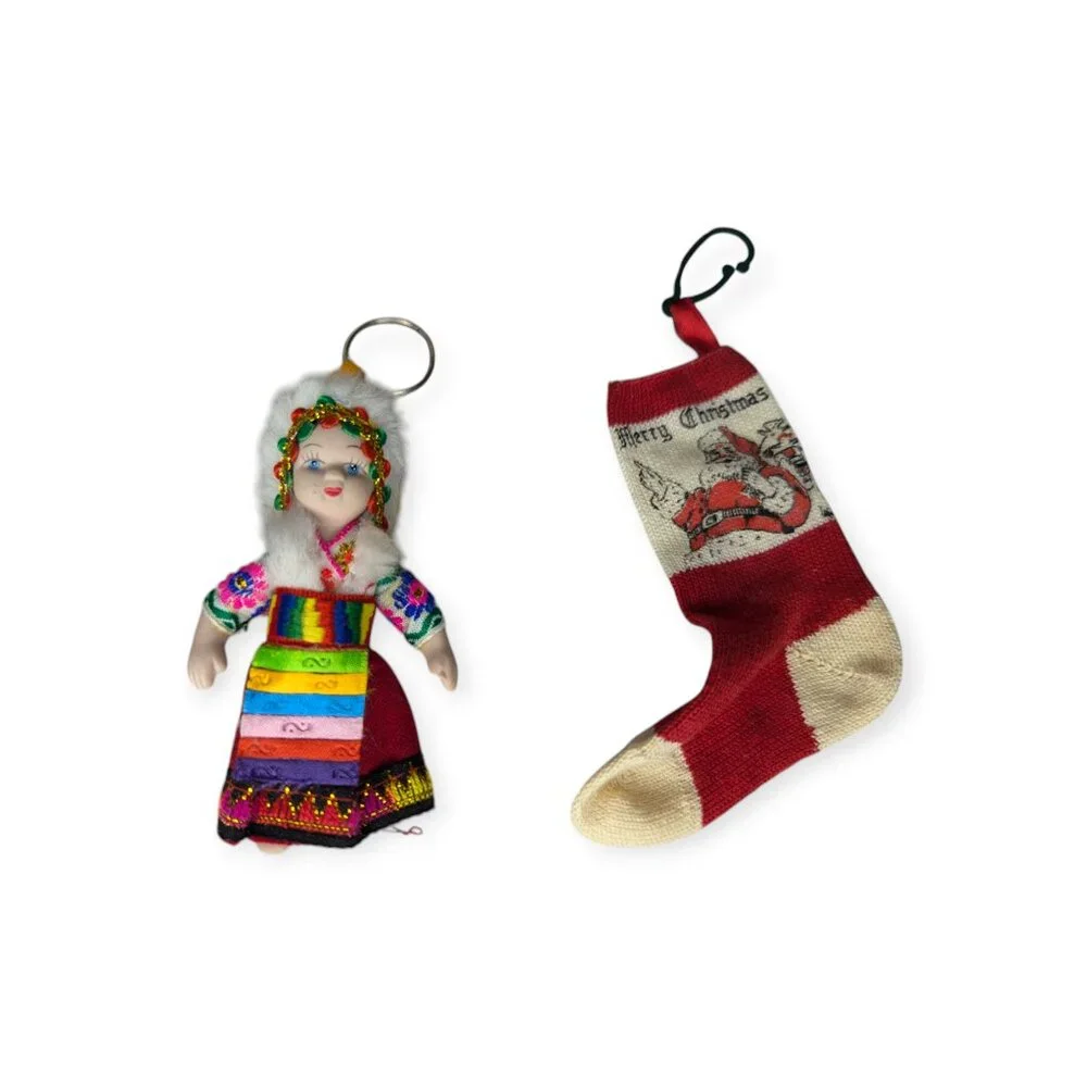 Group of 6 Christmas Ornaments